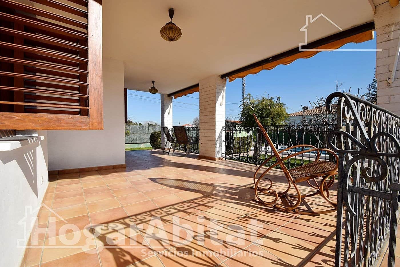 Chalet de 4 habitaciones en El Grau de Castelló en venta con piscina garaje - 345.000 € (Ref: 9752081)