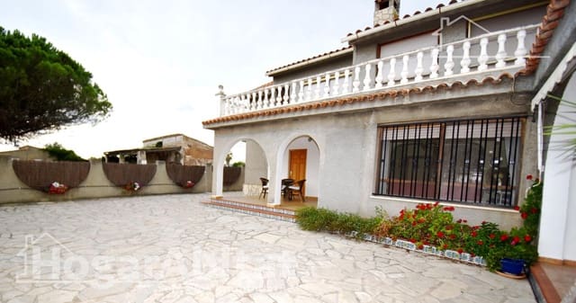 4 bedroom Villa for sale in Castelló de la Plana with pool garage - € 325,000 (Ref: 9752085)
