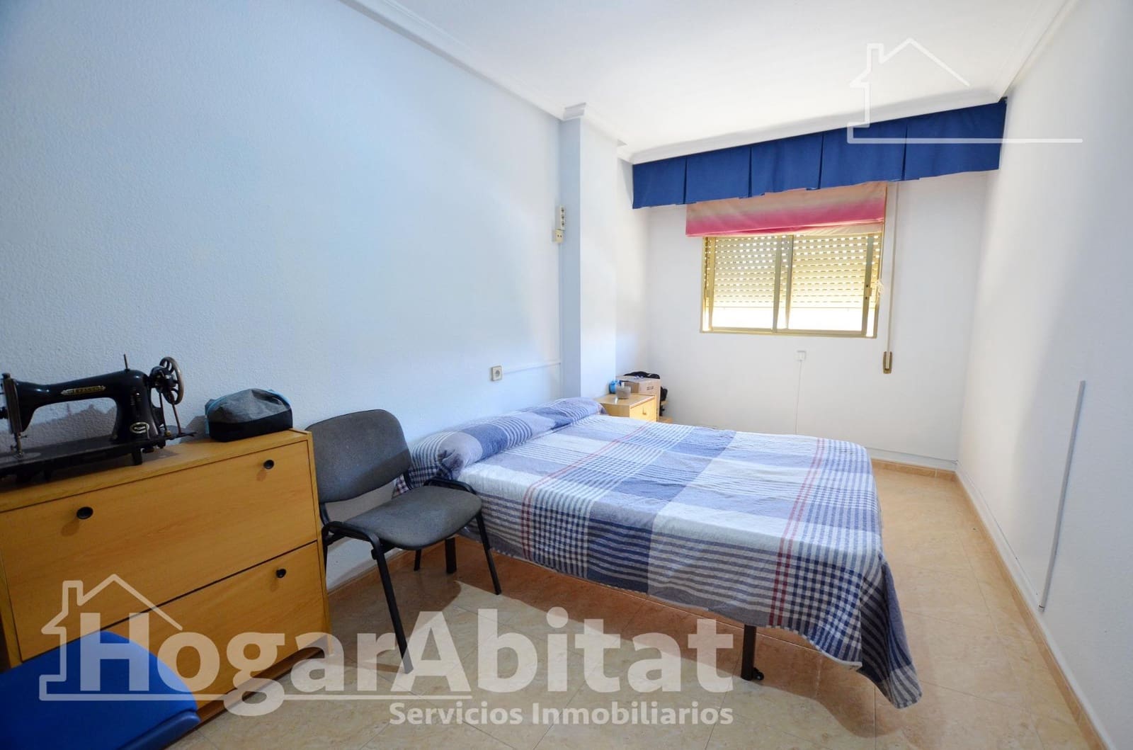 3 bedroom Flat for sale in Alicante / Alacant city with garage - € 290,000 (Ref: 9752093)