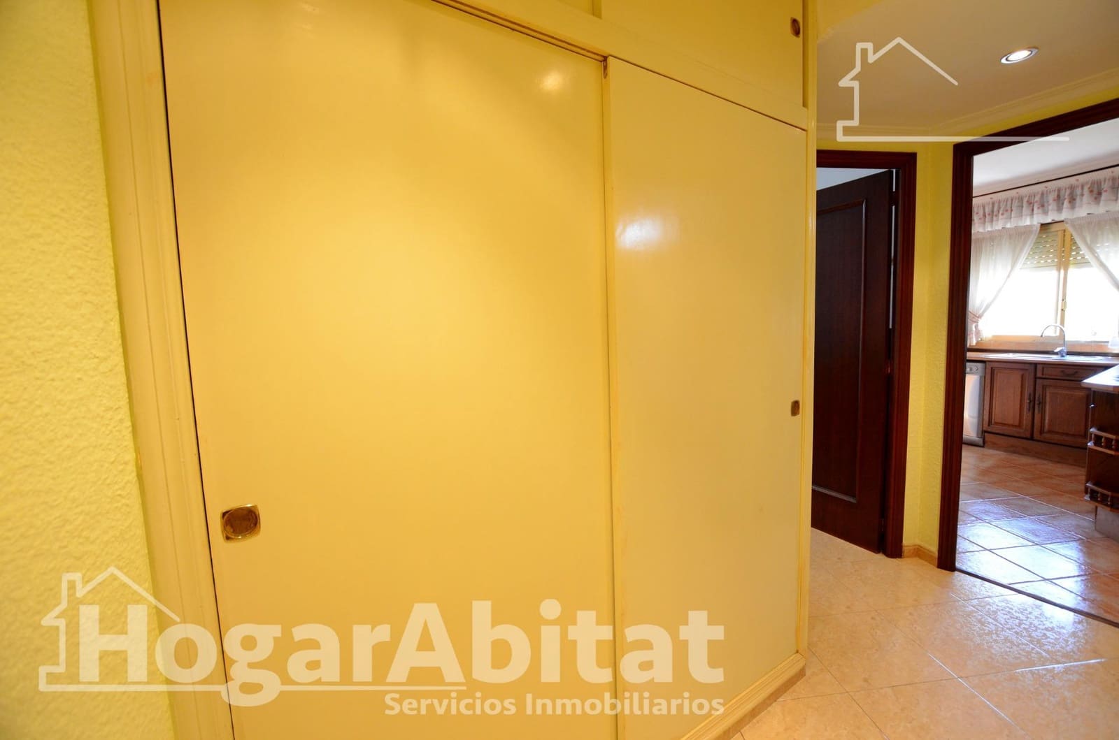 3 bedroom Flat for sale in Alicante / Alacant city with garage - € 290,000 (Ref: 9752093)