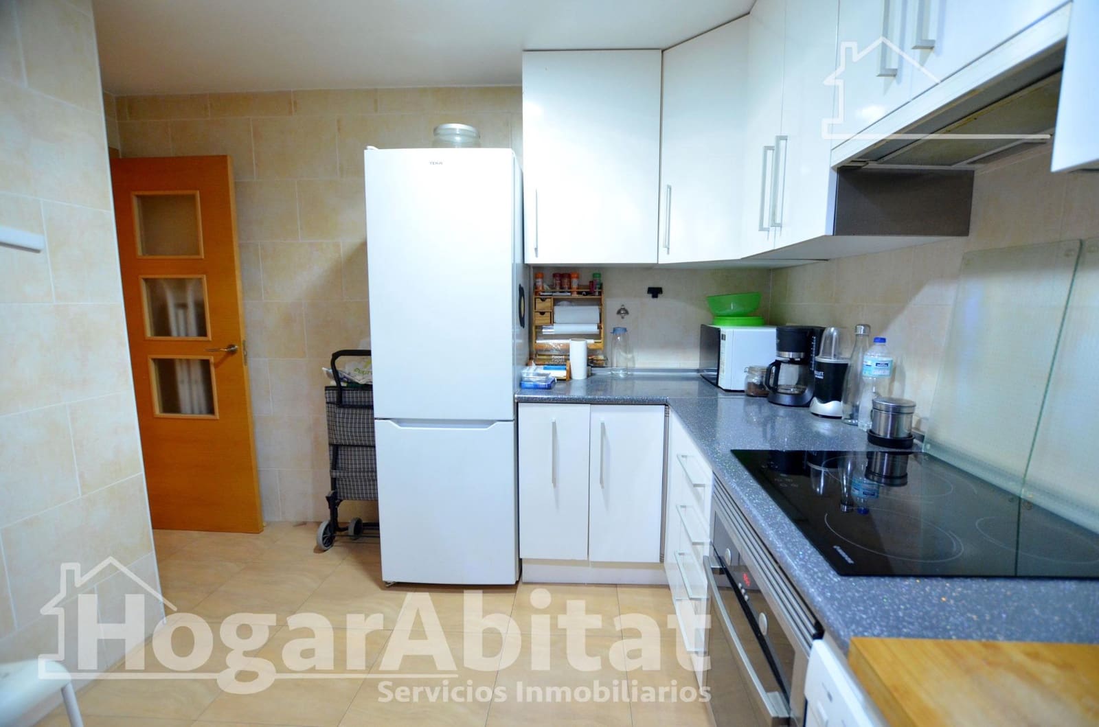 3 bedroom Flat for sale in Alicante / Alacant city - € 270,000 (Ref: 9752094)