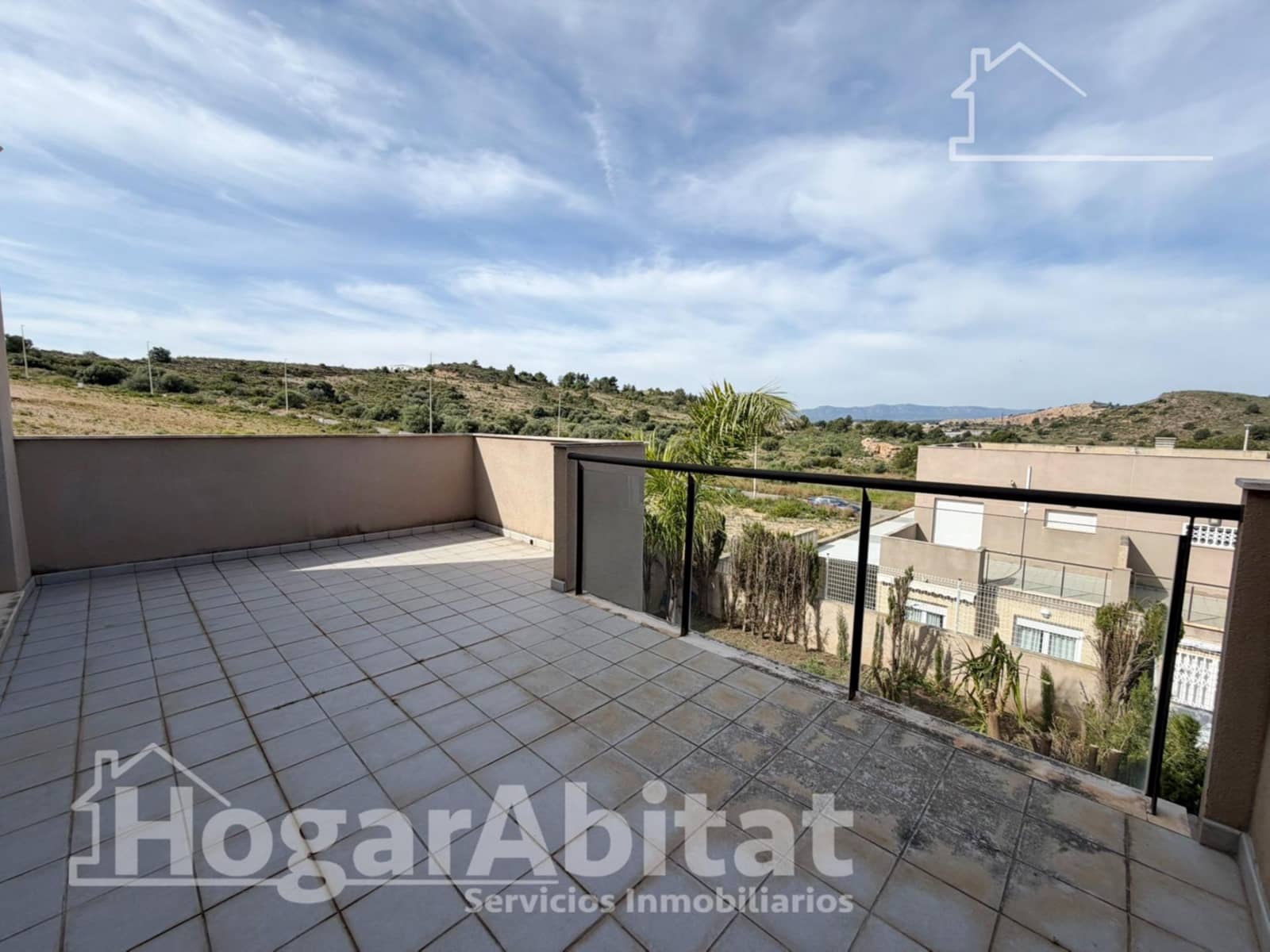 4 soveværelse Rækkehus til salg i Benaguasil med garage - € 349.000 (Ref: 9752095)