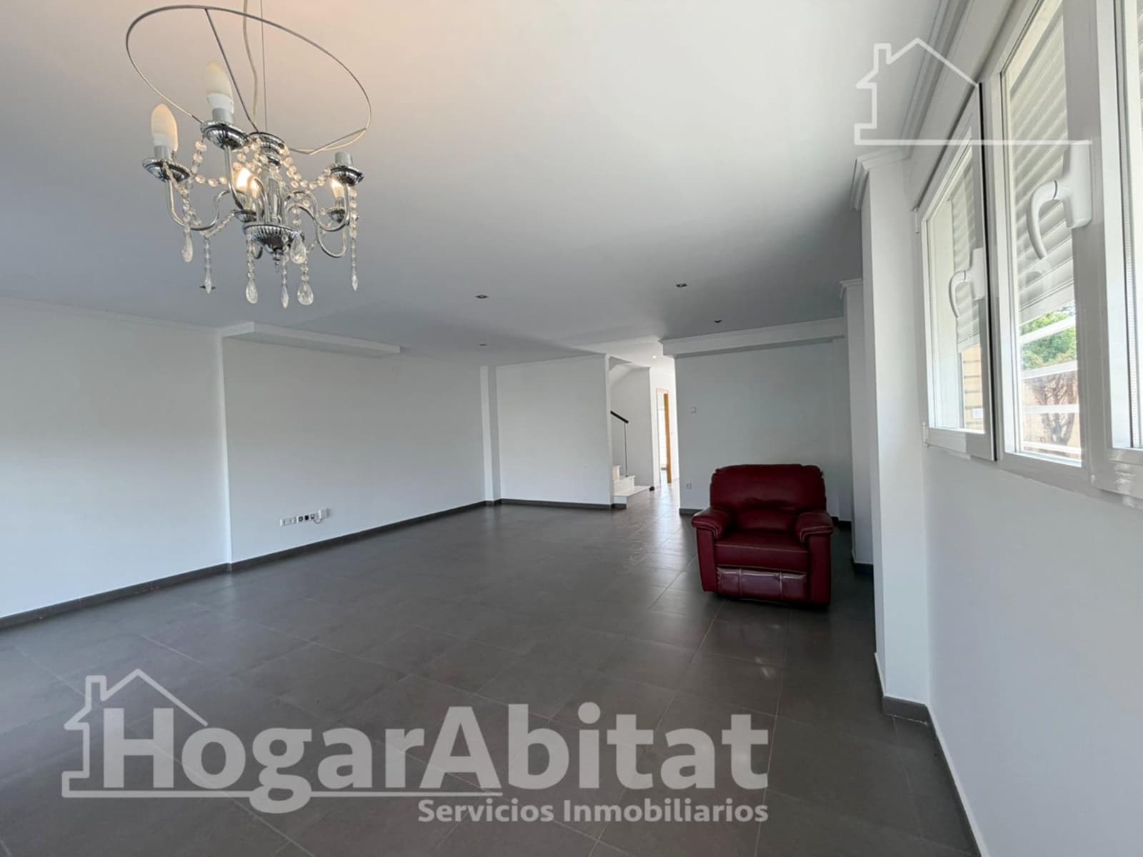 4 soveværelse Rækkehus til salg i Benaguasil med garage - € 349.000 (Ref: 9752095)