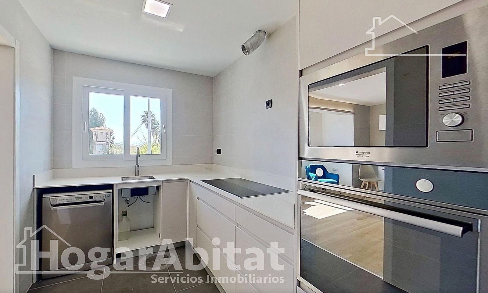 5 bedroom Townhouse for sale in Benimuslem with garage - € 380,000 (Ref: 9752112)