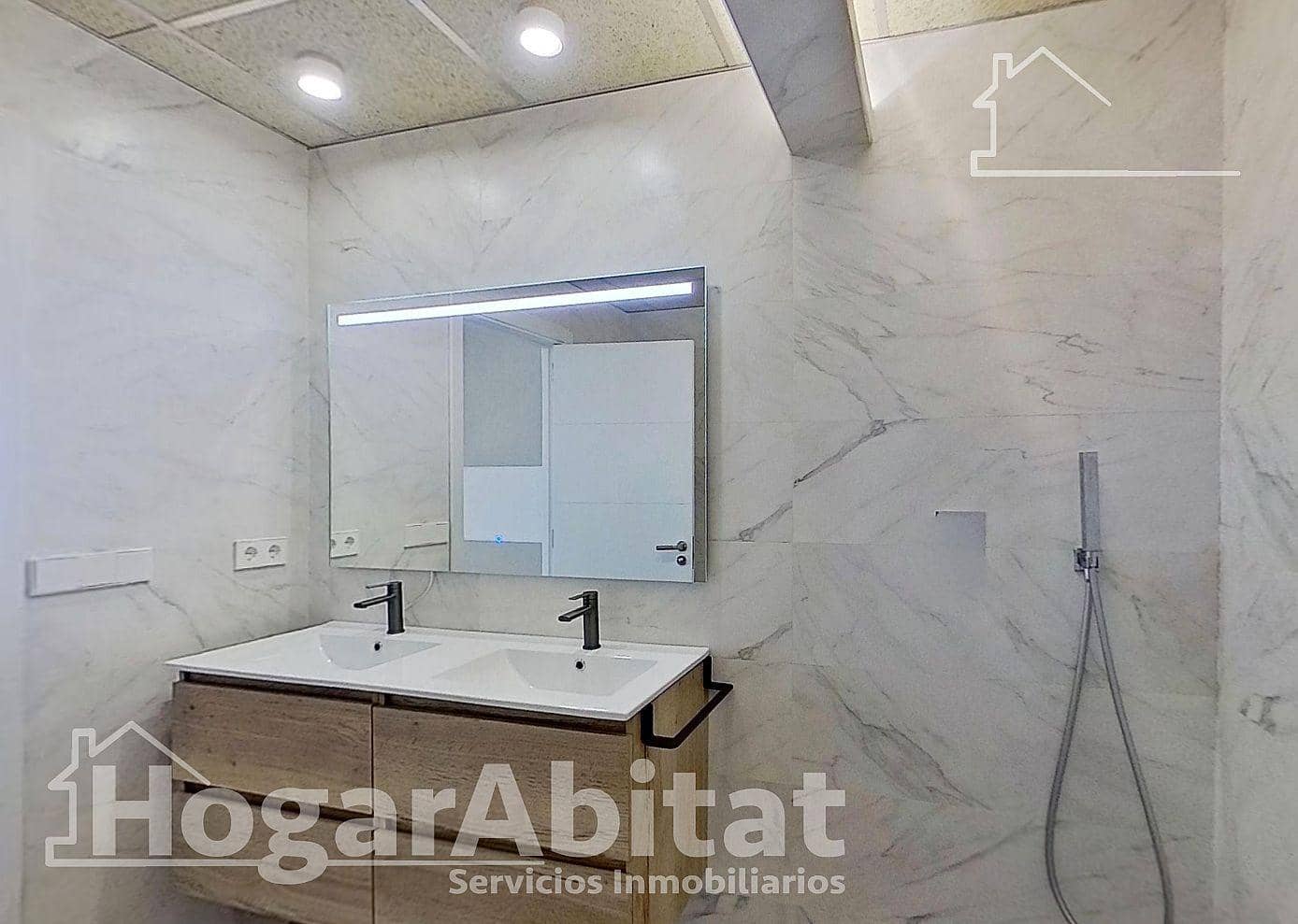 5 bedroom Townhouse for sale in Benimuslem with garage - € 380,000 (Ref: 9752112)