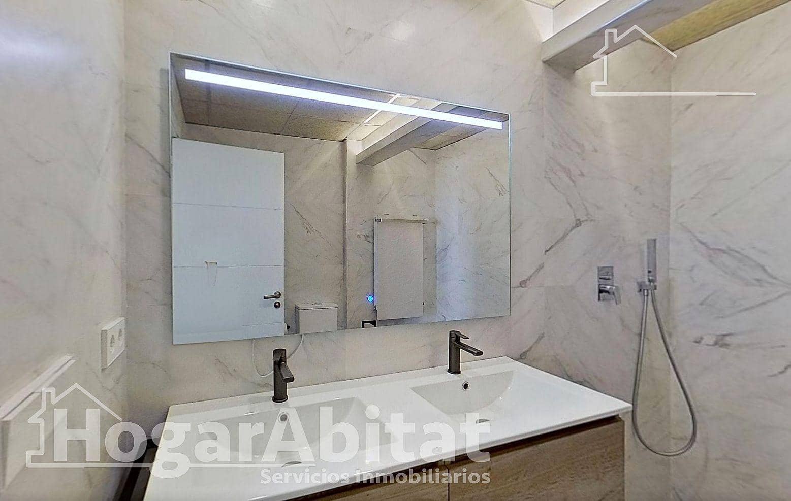 5 bedroom Townhouse for sale in Benimuslem with garage - € 380,000 (Ref: 9752112)