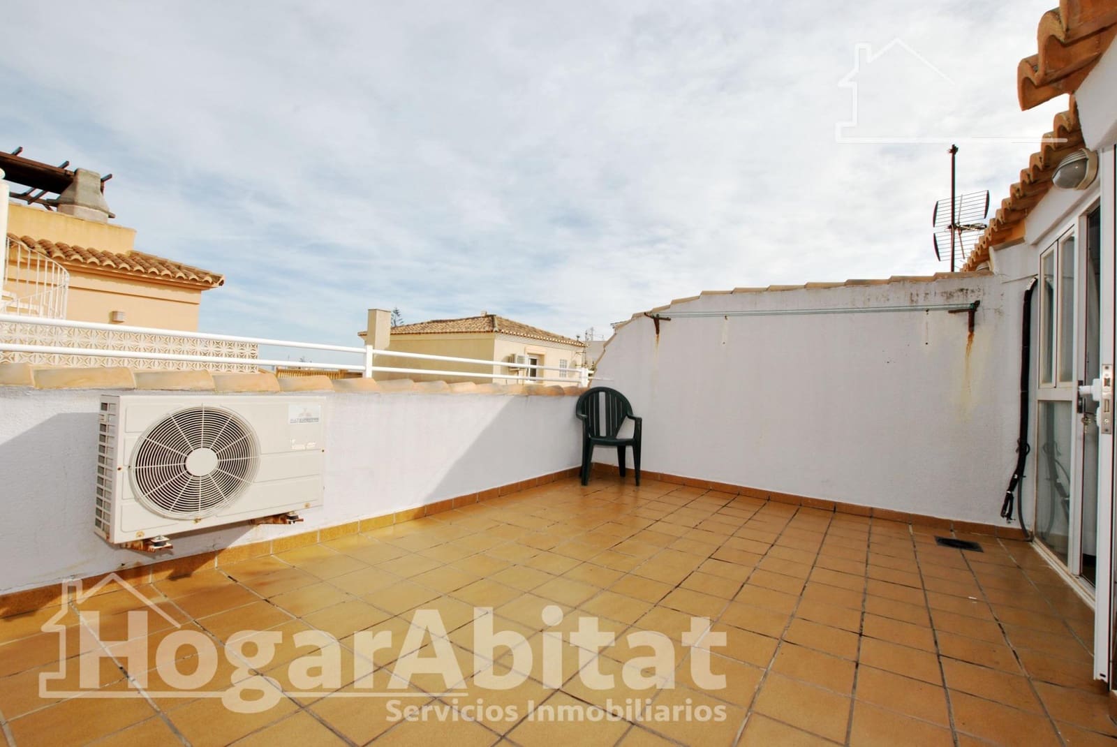 6 soverom Rekkehus til salgs i Oliva med svømmebasseng - € 390 000 (Ref: 9755740)