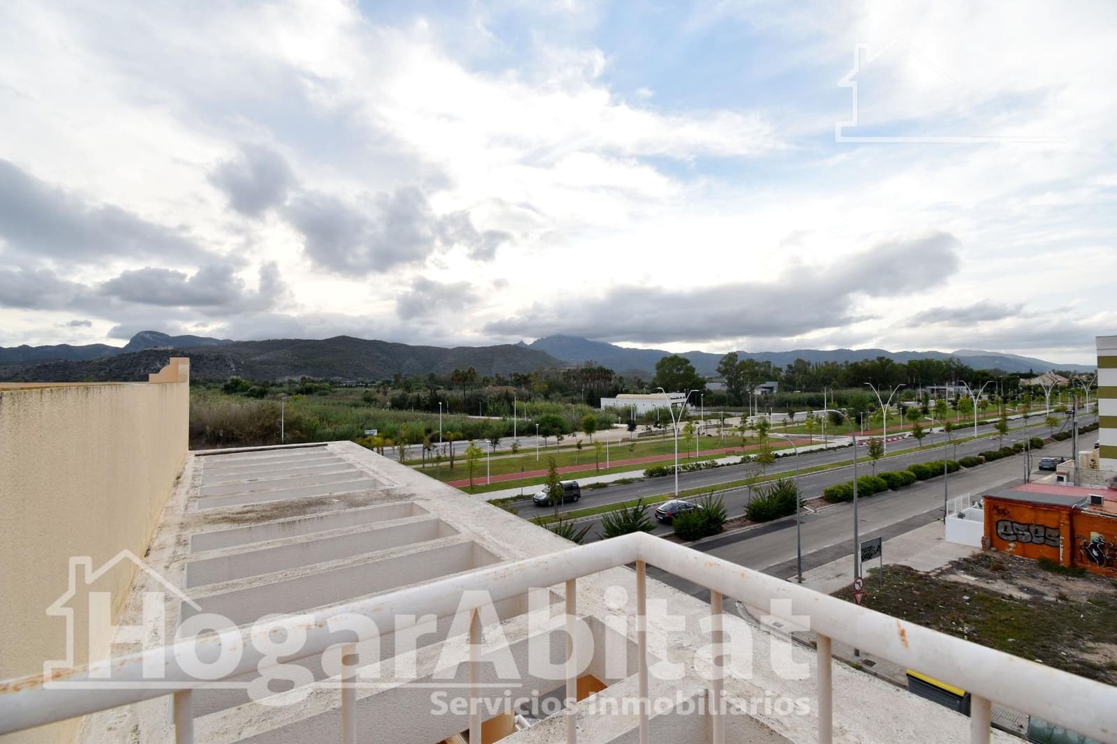 2 soveværelse Penthouse til salg i Gandia med swimmingpool garage - € 295.000 (Ref: 9755745)