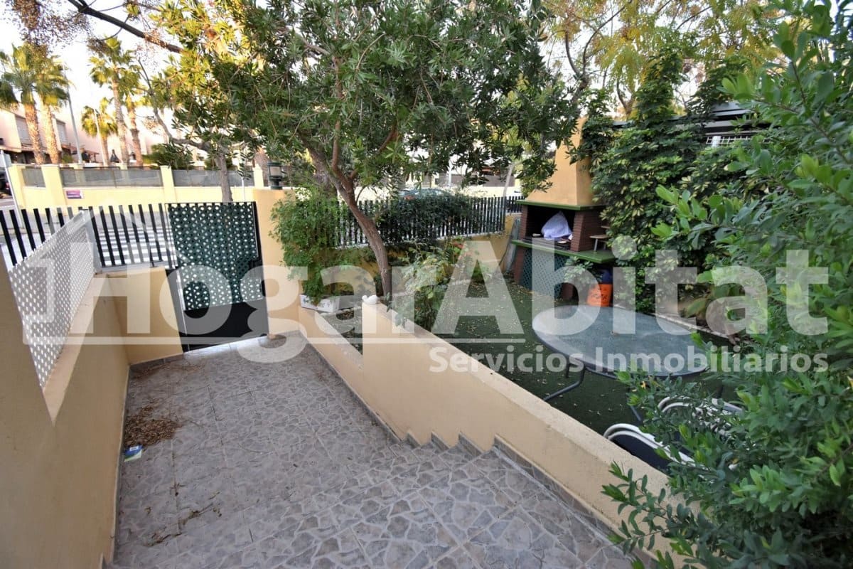 4 chambre Villa/Maison Mitoyenne à vendre à Burriana / Borriana avec piscine garage - 350 000 € (Ref: 9755765)