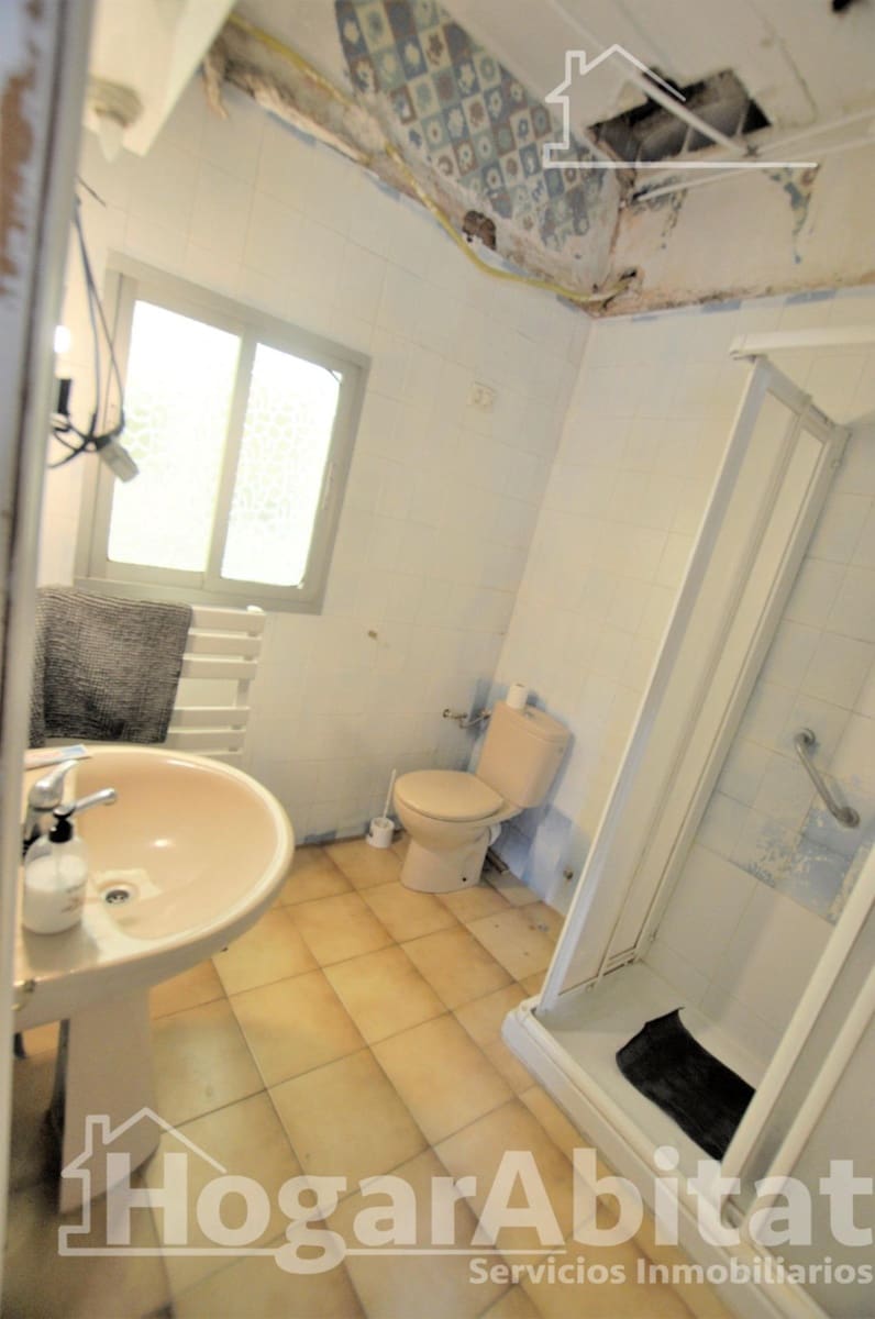 3 bedroom Flat for sale in Valencia city - € 259,000 (Ref: 9755766)