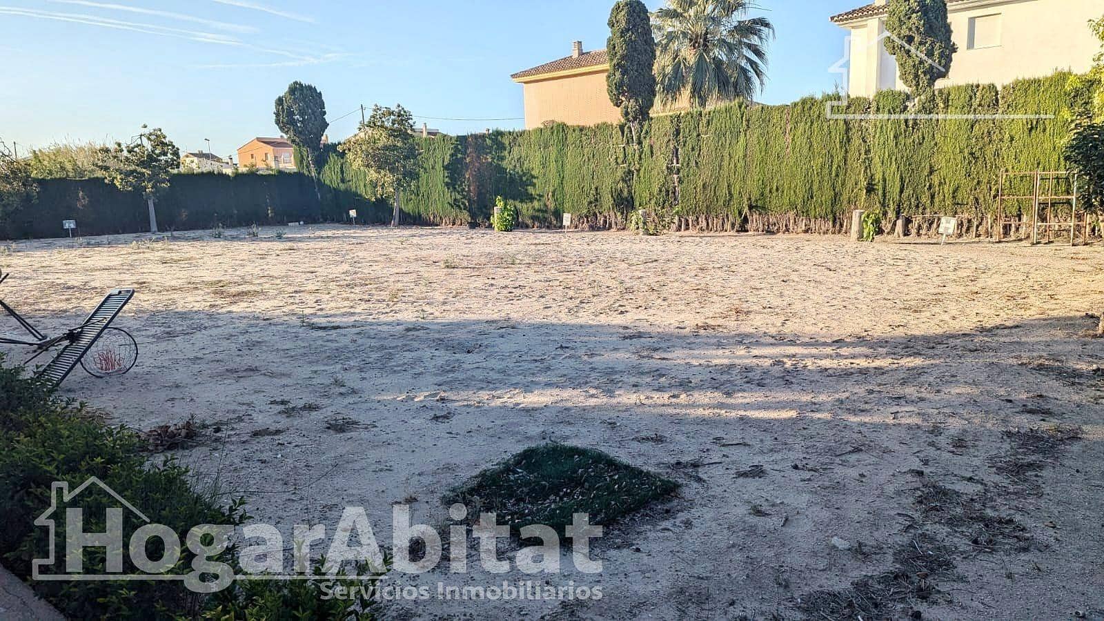 4 Zimmer Villa zu verkaufen in Oliva mit Pool Garage - 750.000 € (Ref: 9755776)