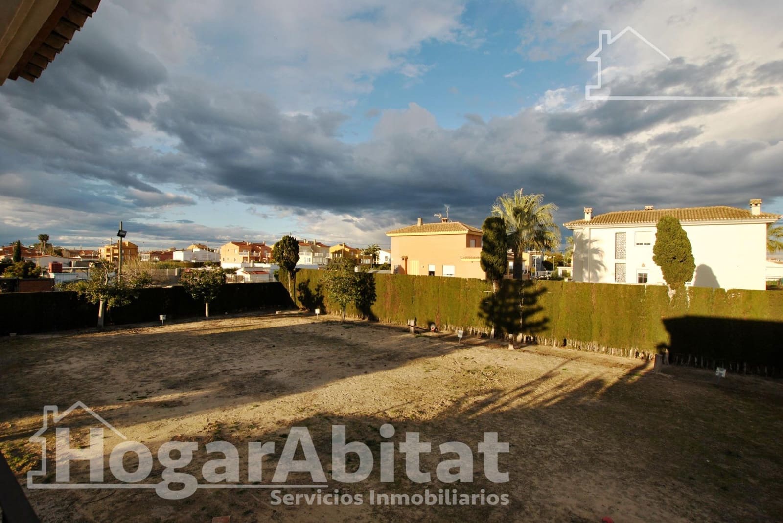 4 Zimmer Villa zu verkaufen in Oliva mit Pool Garage - 750.000 € (Ref: 9755776)