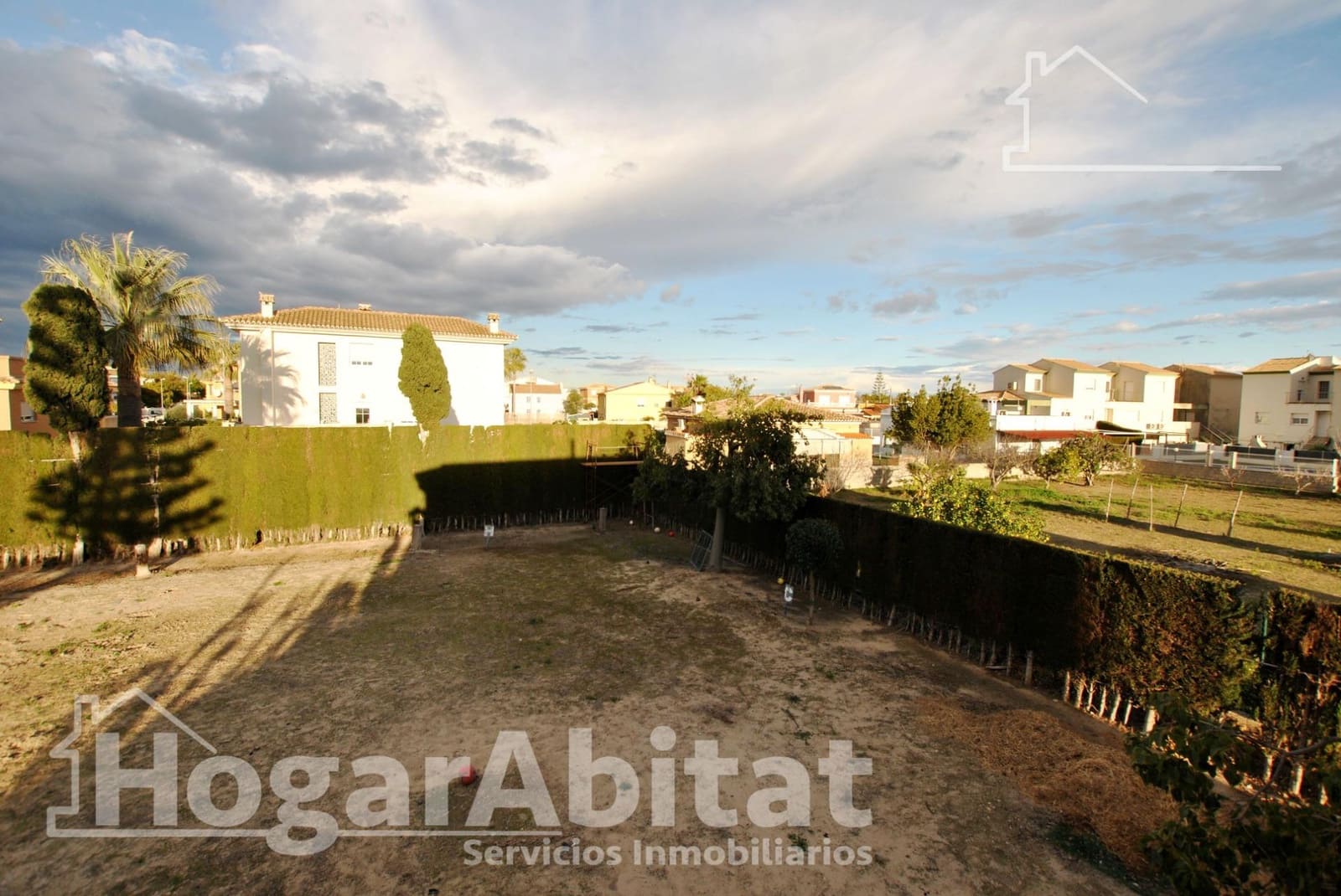 4 Zimmer Villa zu verkaufen in Oliva mit Pool Garage - 750.000 € (Ref: 9755776)