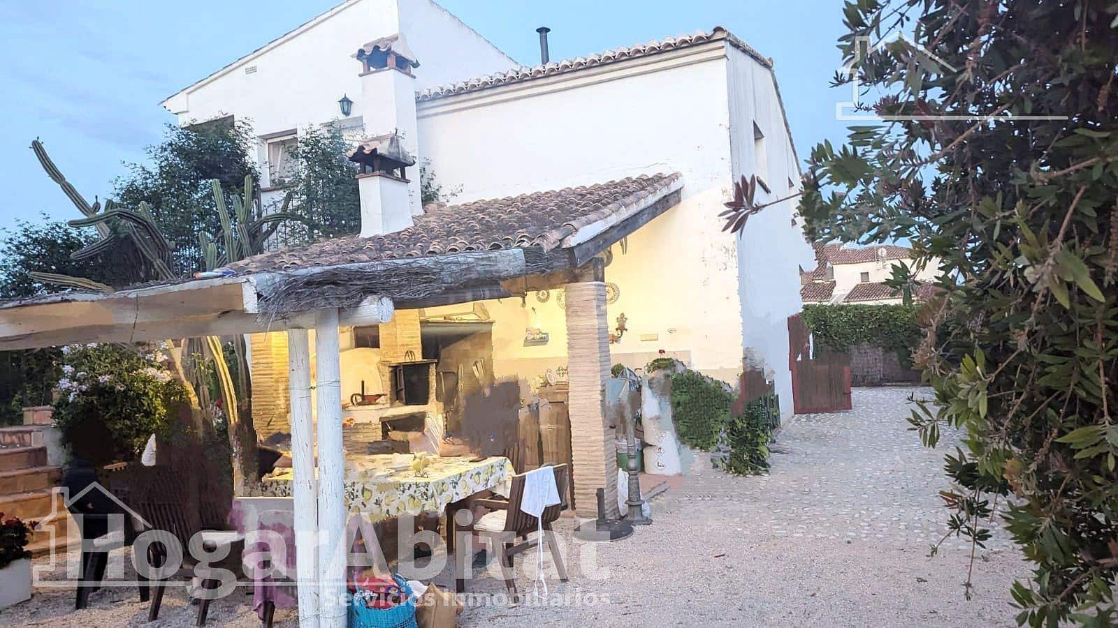 4 Zimmer Villa zu verkaufen in Oliva mit Pool Garage - 750.000 € (Ref: 9755776)