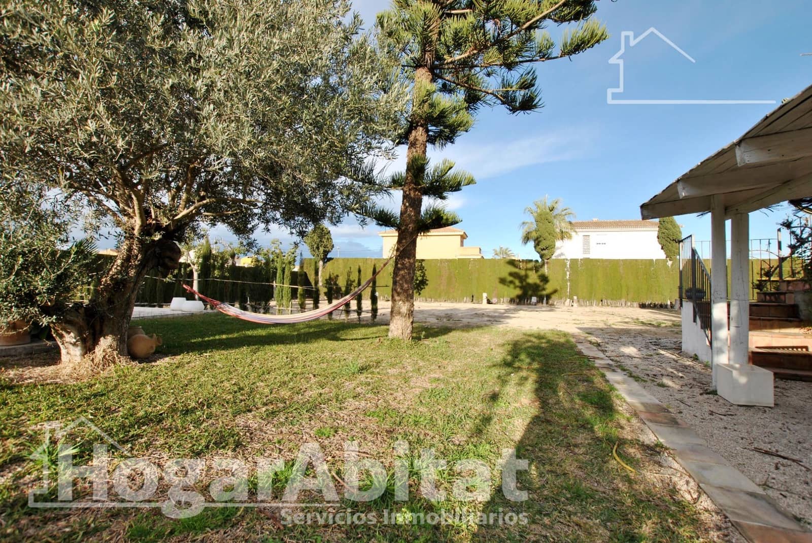 4 Zimmer Villa zu verkaufen in Oliva mit Pool Garage - 750.000 € (Ref: 9755776)