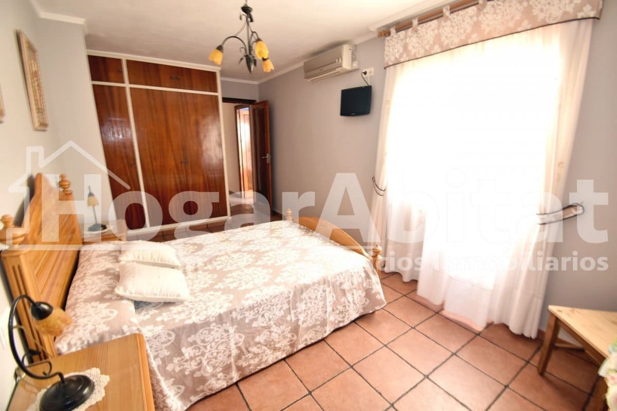 6 quarto Moradia para venda em Vila-real com garagem - 300 000 € (Ref: 9755780)