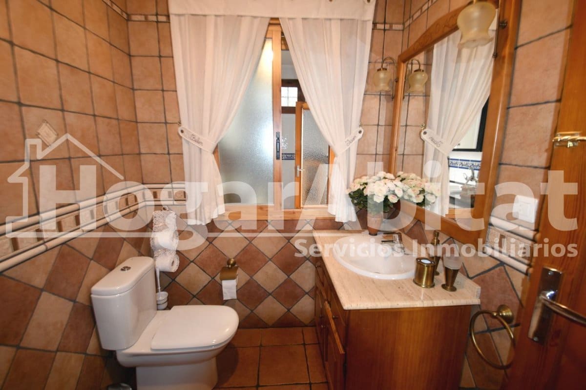 6 quarto Moradia para venda em Vila-real com garagem - 300 000 € (Ref: 9755780)