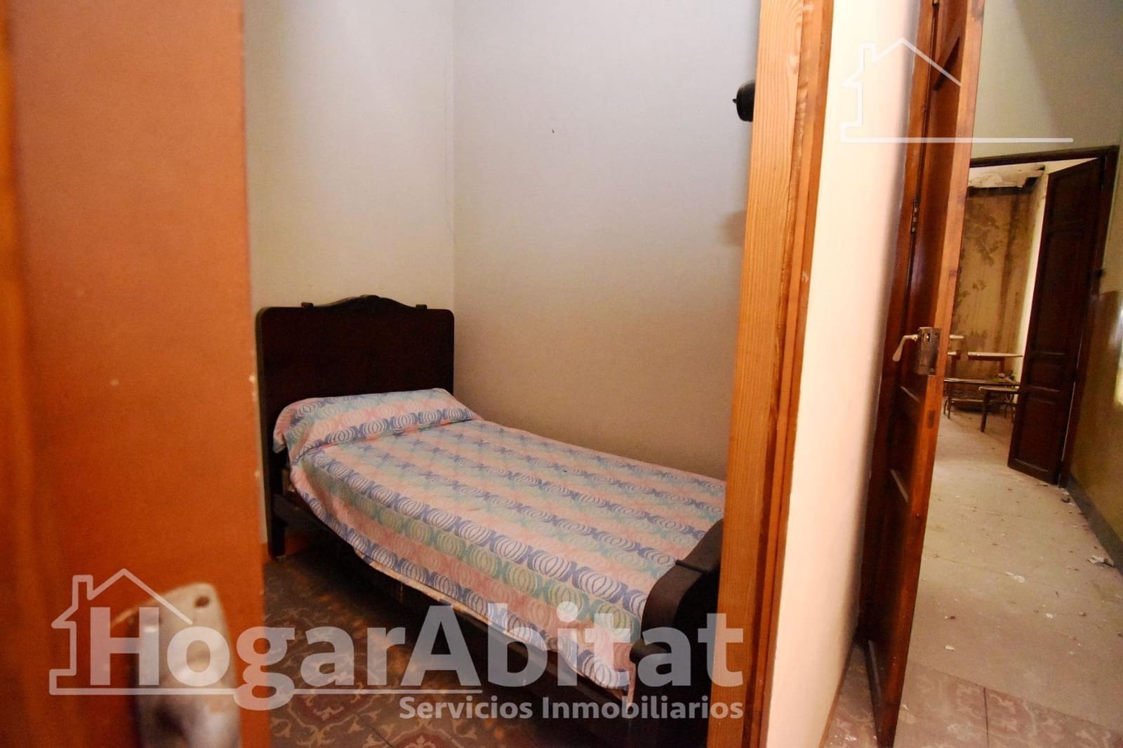 7 sypialnia Dom na sprzedaż w Castello de la Plana - 150 000 € (Ref: 9755783)