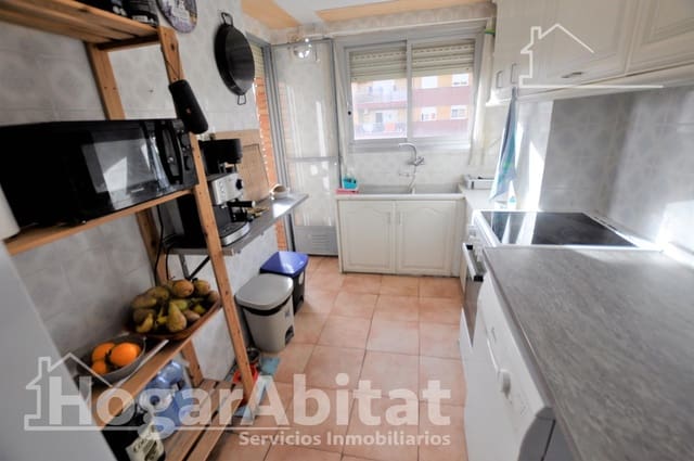 4 bedroom Flat for sale in La Pobla de Farnals - € 193,000 (Ref: 9759026)