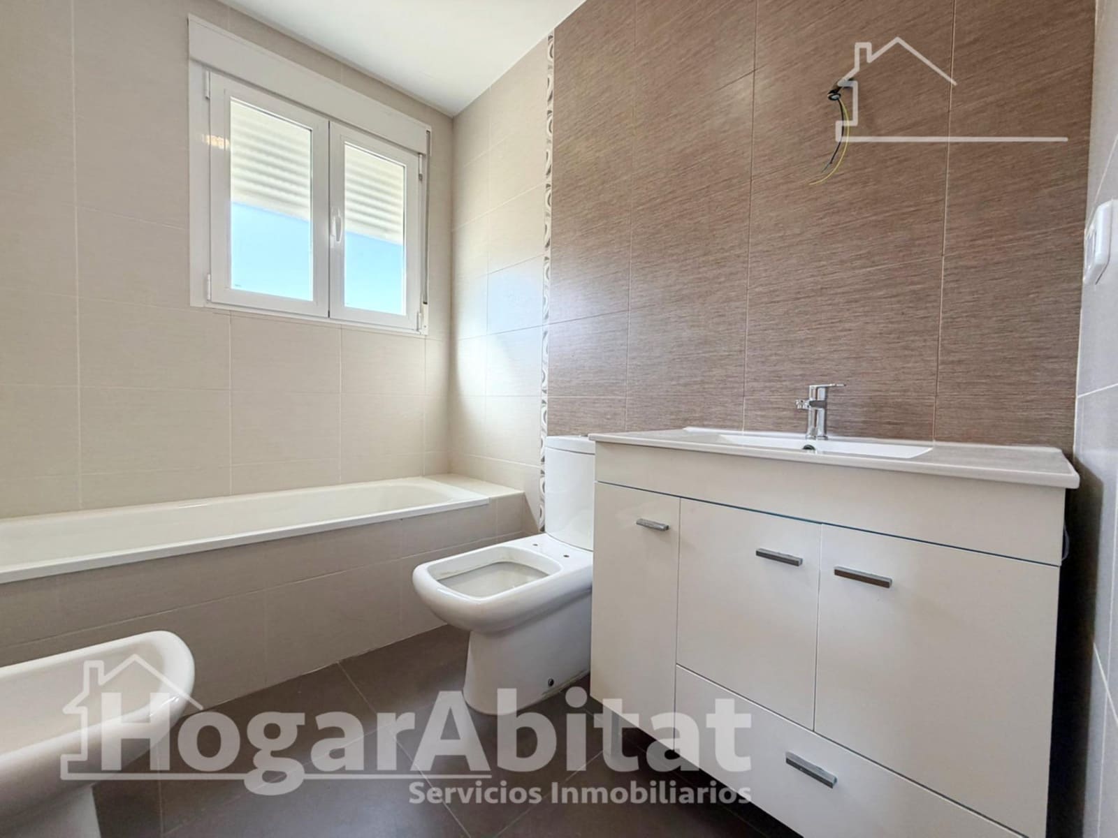 4 camera da letto Villetta a Schiera in vendita in Benaguasil con garage - 349.000 € (Rif: 9759033)