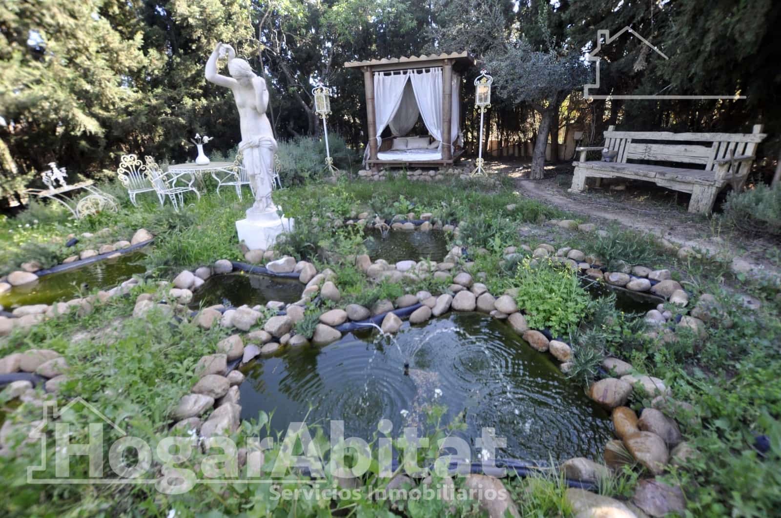 5 slaapkamer Villa te koop in Godelleta met garage - € 280.000 (Ref: 9759036)