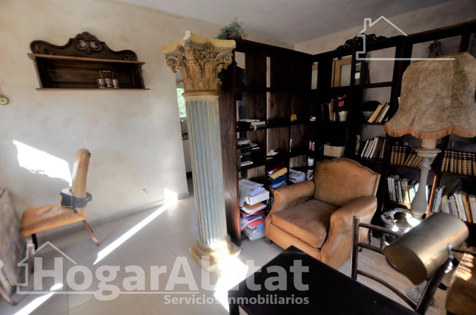 5 slaapkamer Villa te koop in Godelleta met garage - € 280.000 (Ref: 9759036)