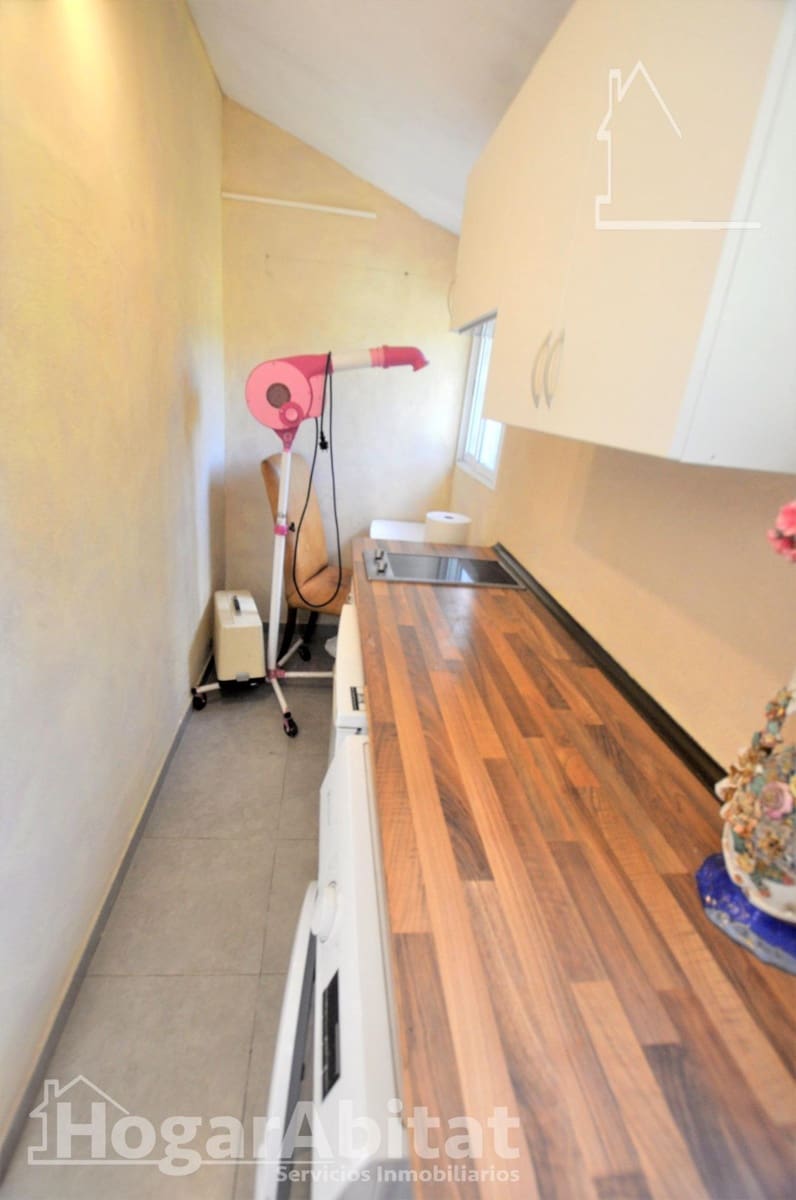 5 slaapkamer Villa te koop in Godelleta met garage - € 280.000 (Ref: 9759036)