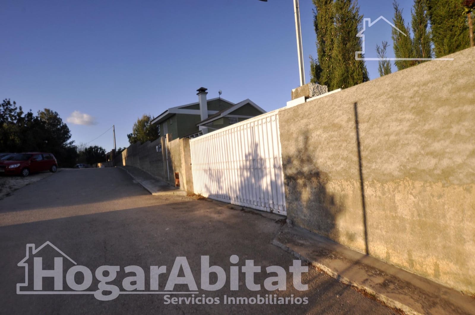 5 slaapkamer Villa te koop in Godelleta met garage - € 280.000 (Ref: 9759036)