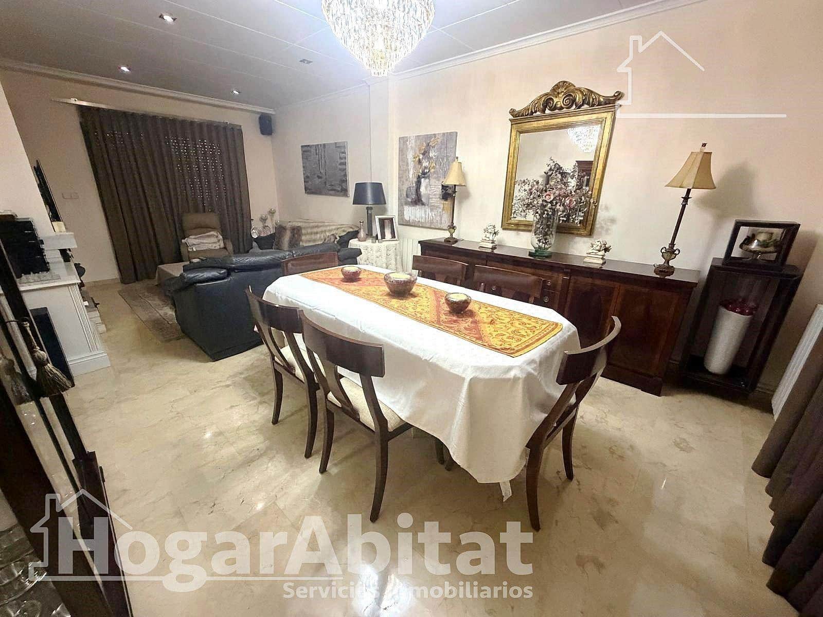 4 bedroom Townhouse for sale in Massanassa with garage - € 510,000 (Ref: 9759048)