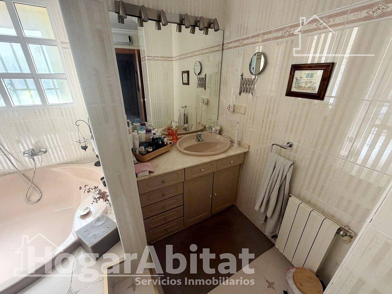 4 bedroom Townhouse for sale in Massanassa with garage - € 510,000 (Ref: 9759048)