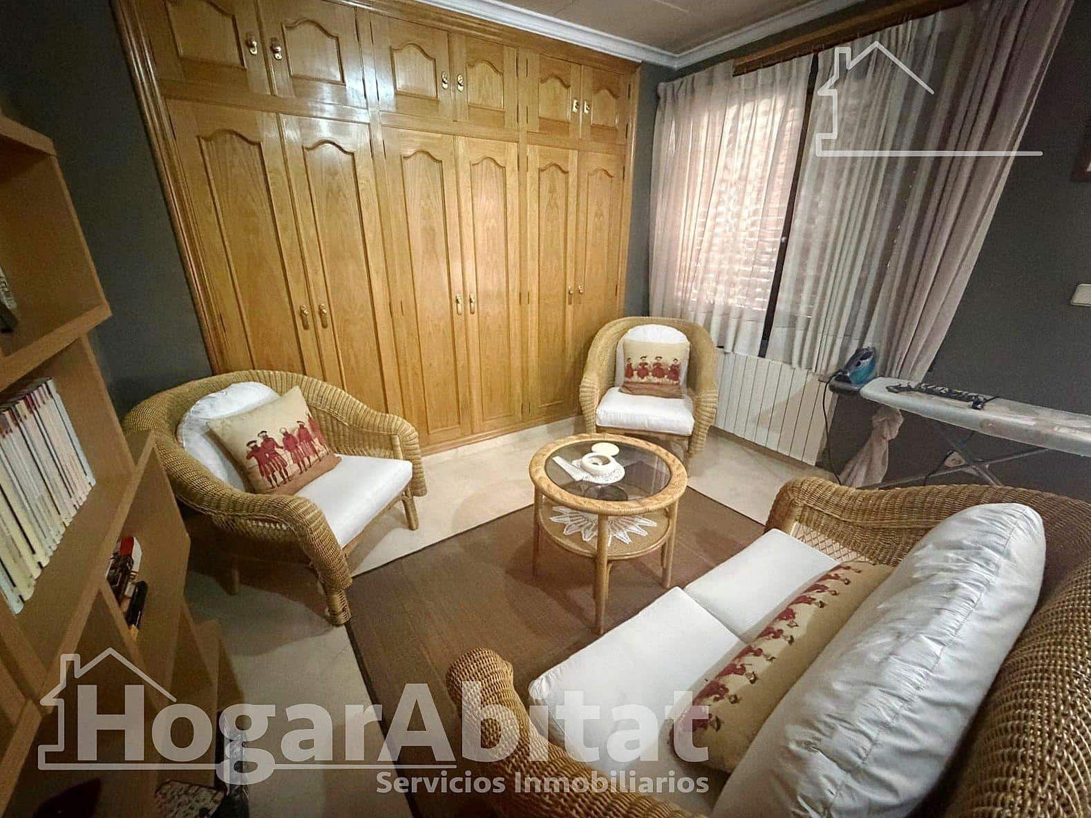 4 bedroom Townhouse for sale in Massanassa with garage - € 510,000 (Ref: 9759048)