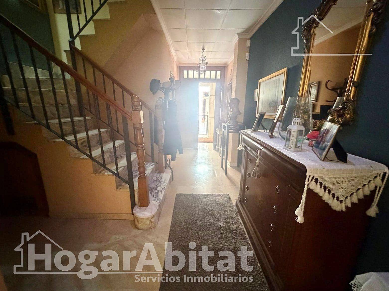 4 bedroom Townhouse for sale in Massanassa with garage - € 510,000 (Ref: 9759048)