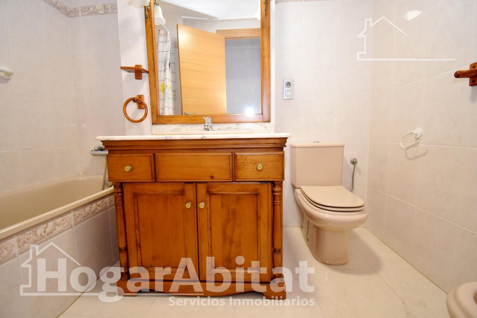 Piso de 3 habitaciones en Vila-real en venta con garaje - 225.000 € (Ref: 9762038)