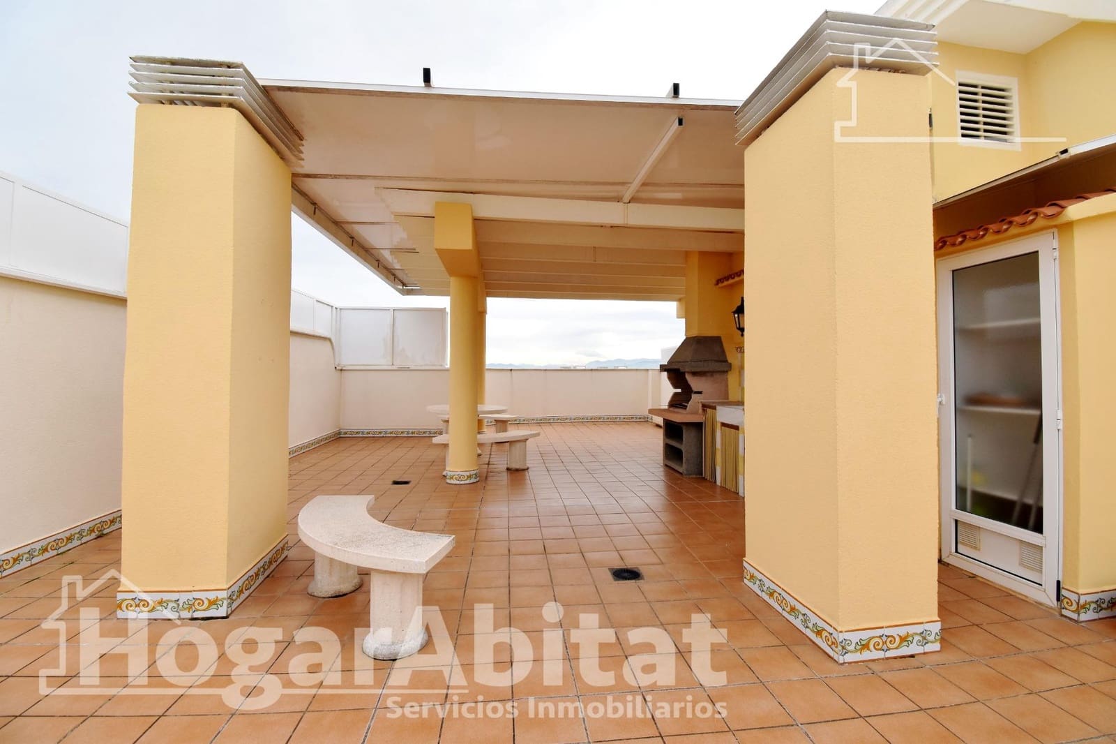 3 sypialnia Penthouse na sprzedaż w Gandia z basenem garażem - 309 000 € (Ref: 9762044)