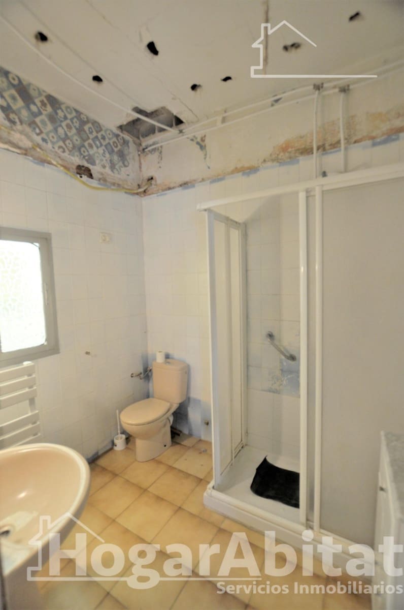 3 bedroom Flat for sale in Valencia city - € 259,000 (Ref: 9762046)