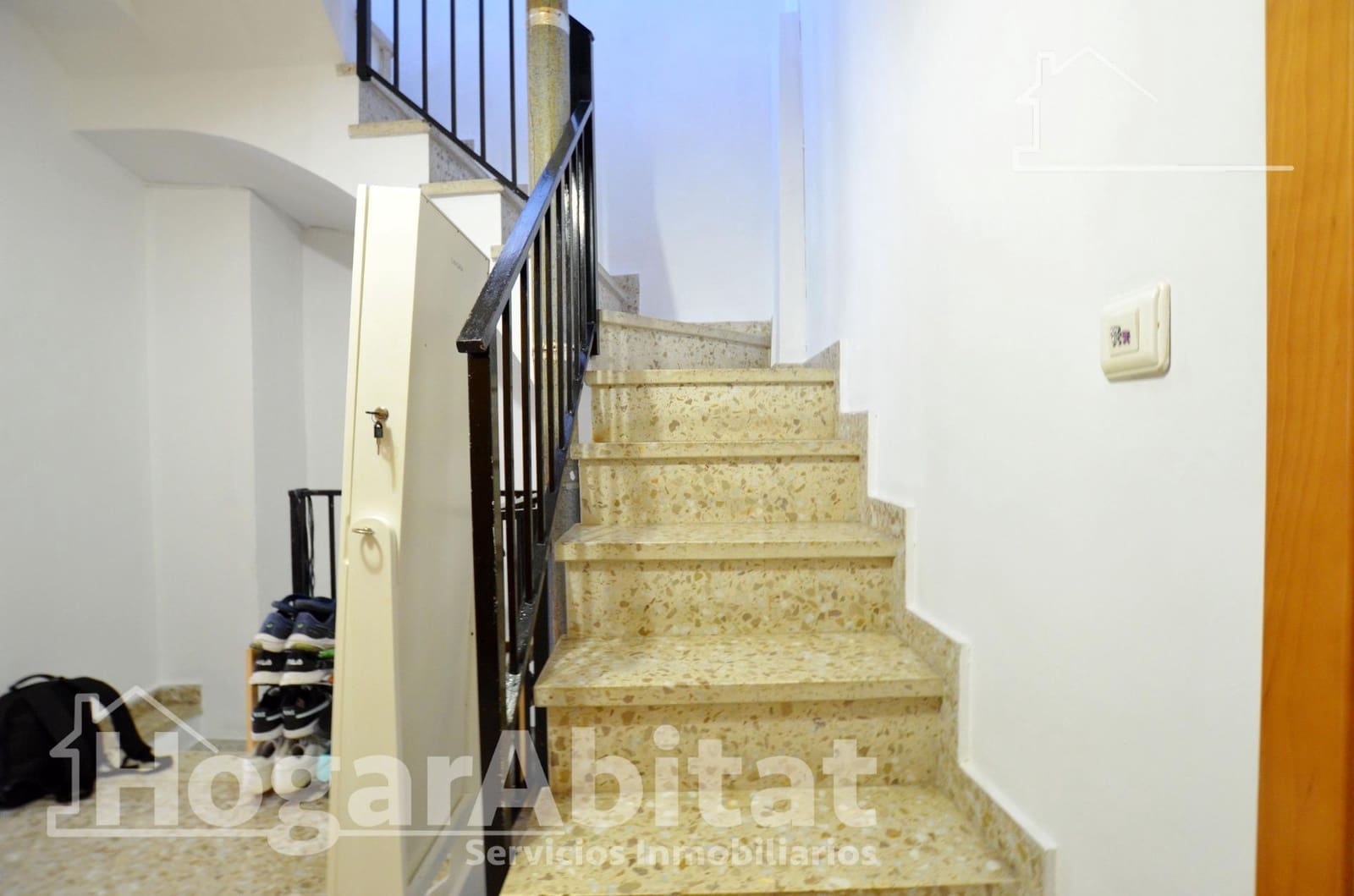 2 makuuhuone Omakotitalo myytävänä paikassa Oliva - 118 900 € (Ref: 9762048)