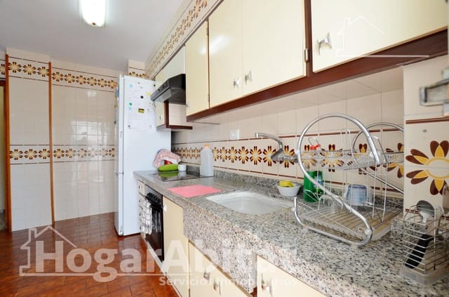 4 soveværelse Lejlighed til salg i Tavernes de la Valldigna med garage - € 135.000 (Ref: 9773108)