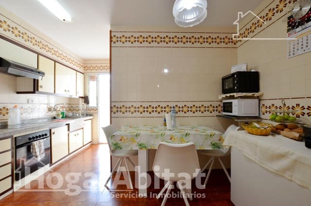 4 soveværelse Lejlighed til salg i Tavernes de la Valldigna med garage - € 135.000 (Ref: 9773108)