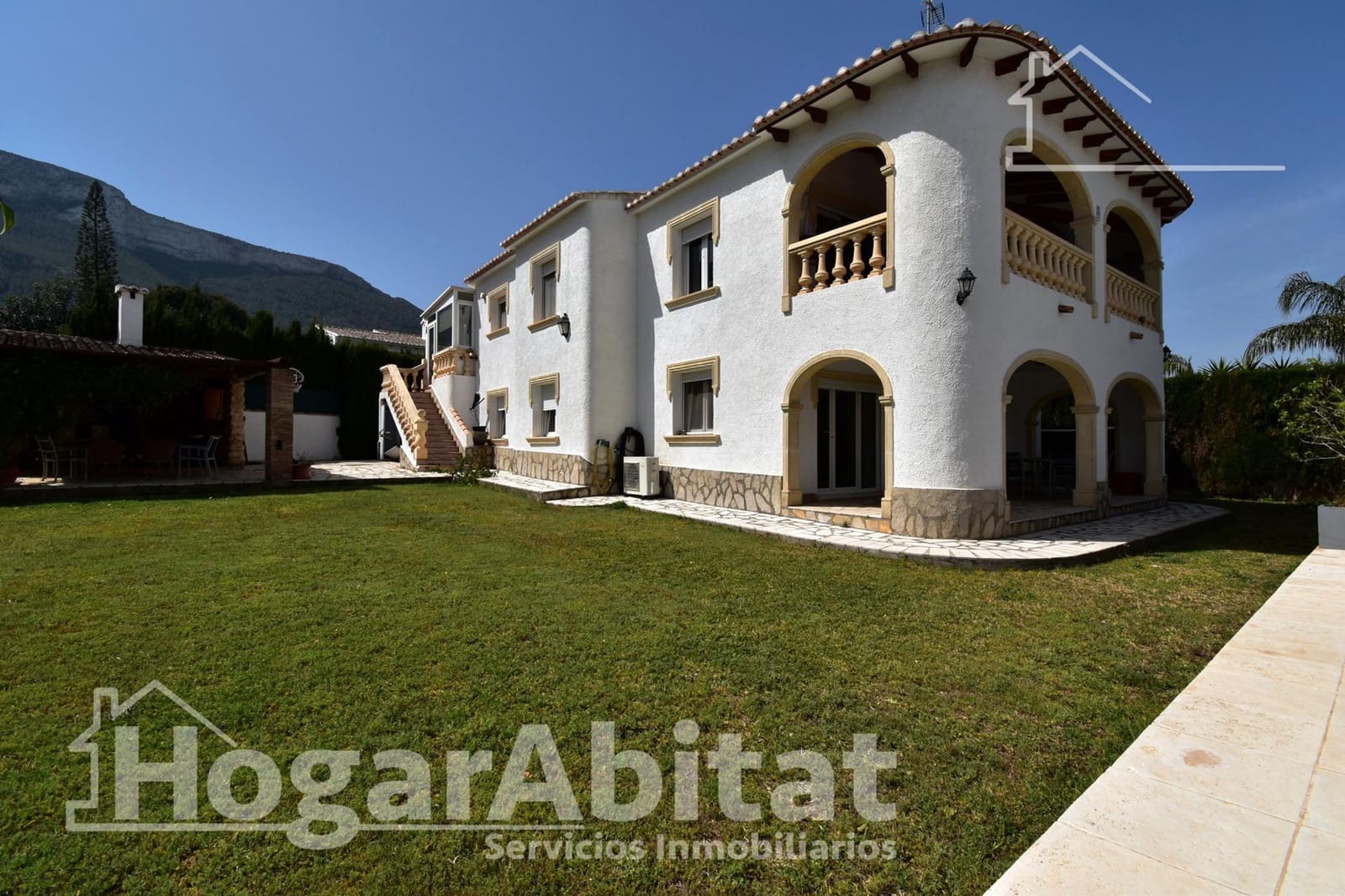 4 sypialnia Willa na sprzedaż w Denia z basenem garażem - 799 000 € (Ref: 9773116)
