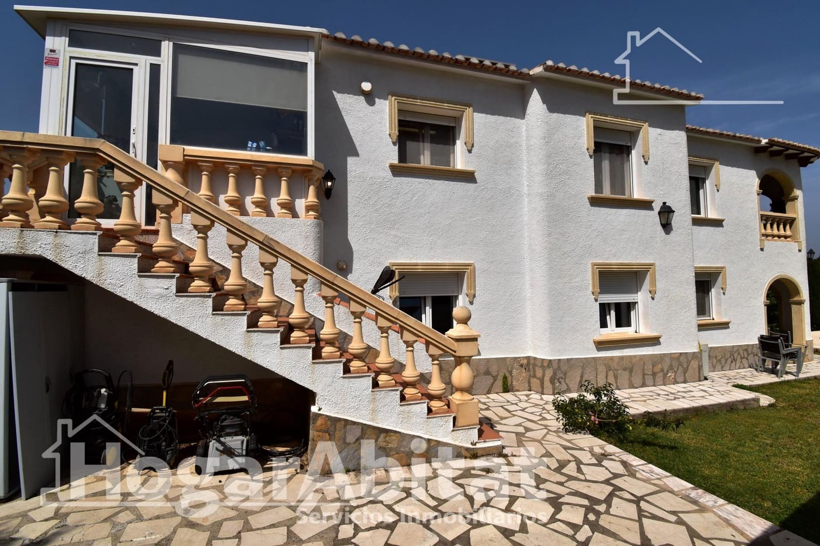 4 sypialnia Willa na sprzedaż w Denia z basenem garażem - 799 000 € (Ref: 9773116)