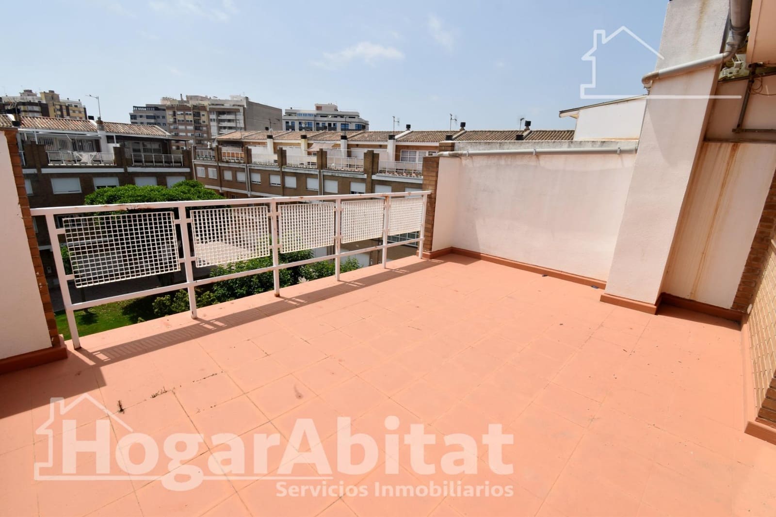6 bedroom Terraced Villa for sale in Burriana / Borriana with garage - € 215,000 (Ref: 9773118)