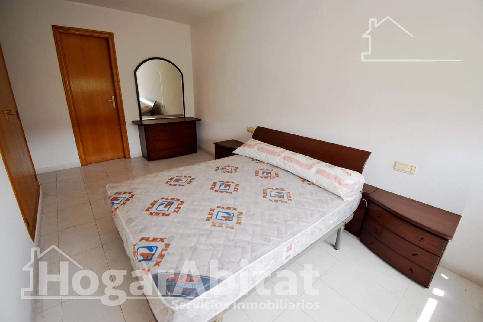 6 bedroom Terraced Villa for sale in Burriana / Borriana with garage - € 215,000 (Ref: 9773118)