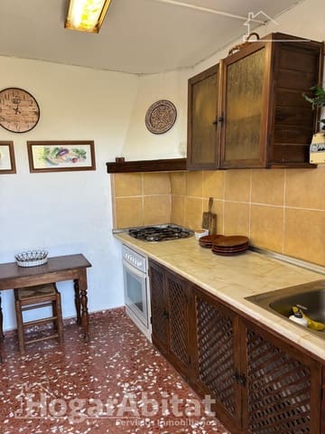 2 makuuhuone Huvila myytävänä paikassa Relleu mukana 
autotalli - 385 000 € (Ref: 9773120)