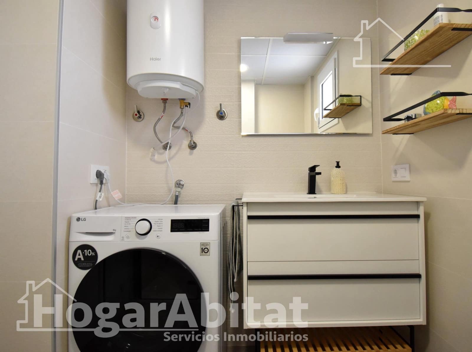 1 soverom Leilighet til salgs i Denia med svømmebasseng garasje - € 267 000 (Ref: 9773124)