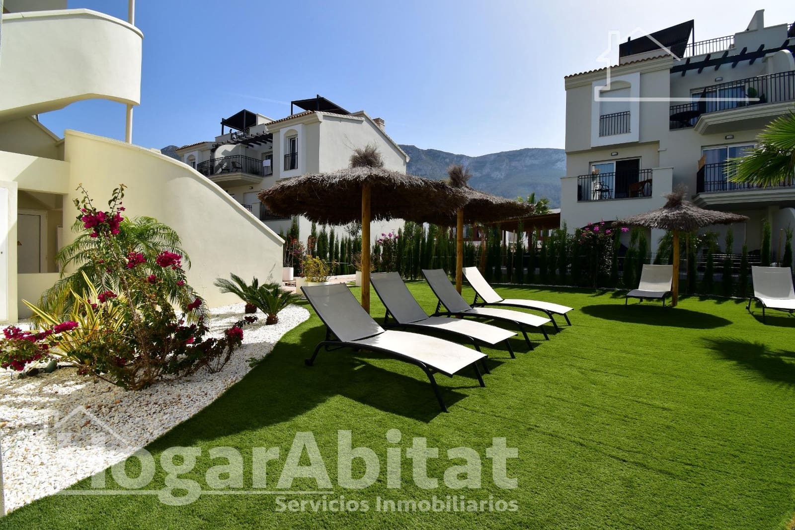 1 soverom Leilighet til salgs i Denia med svømmebasseng garasje - € 267 000 (Ref: 9773124)