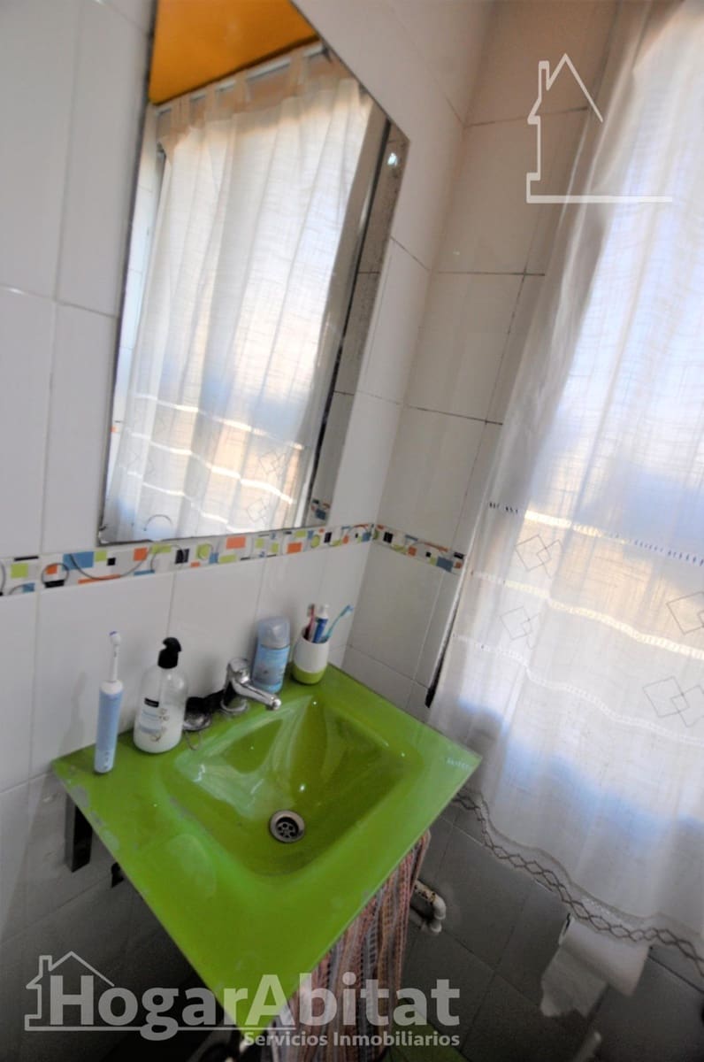 2 makuuhuone Asunto myytävänä paikassa Valencia kaupunki - 155 000 € (Ref: 9773132)