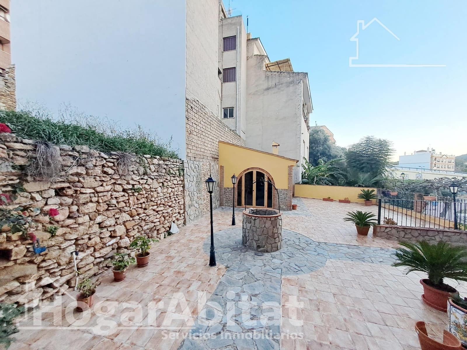 8 soverom Hus til salgs i Ribesalbes med garasje - € 295 000 (Ref: 9773137)