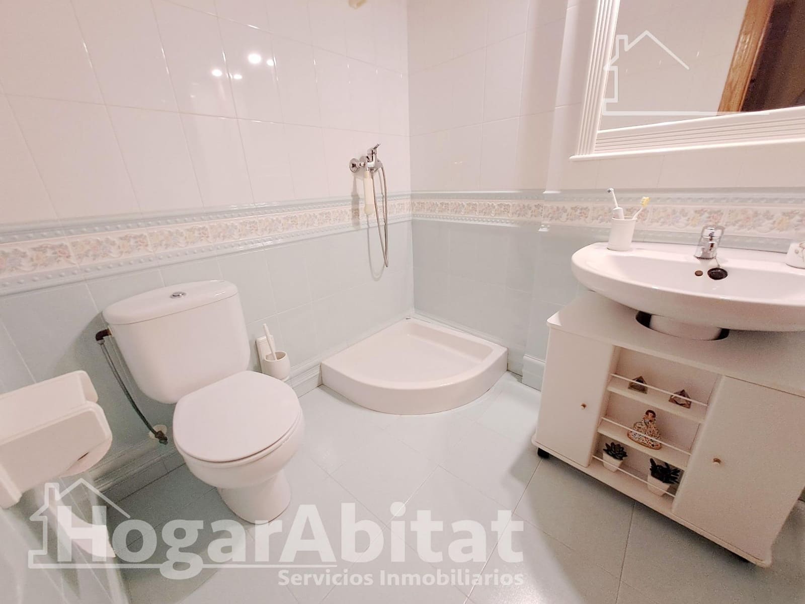 8 soverom Hus til salgs i Ribesalbes med garasje - € 295 000 (Ref: 9773137)