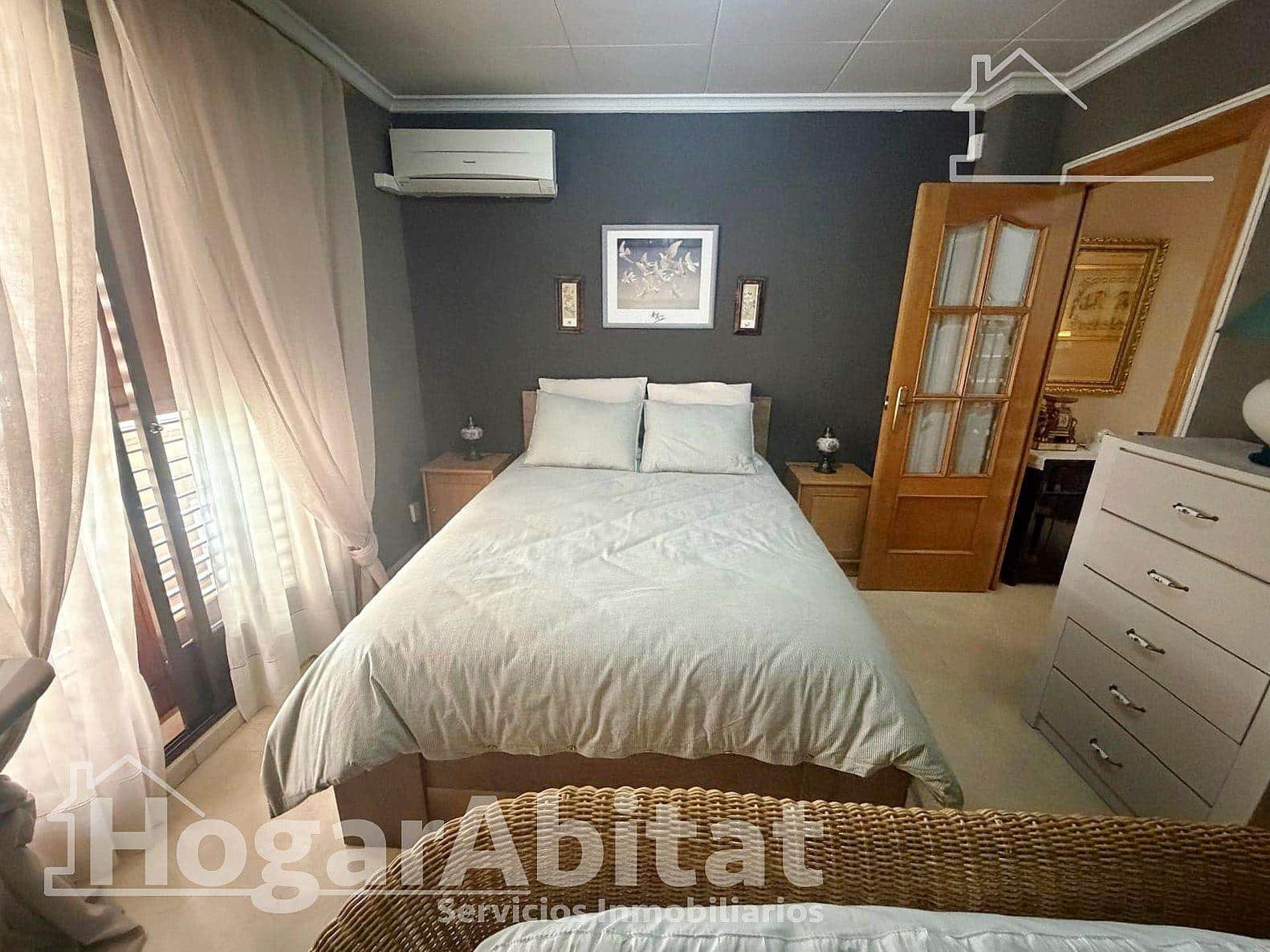 4 bedroom Townhouse for sale in Massanassa with garage - € 612,000 (Ref: 9773138)