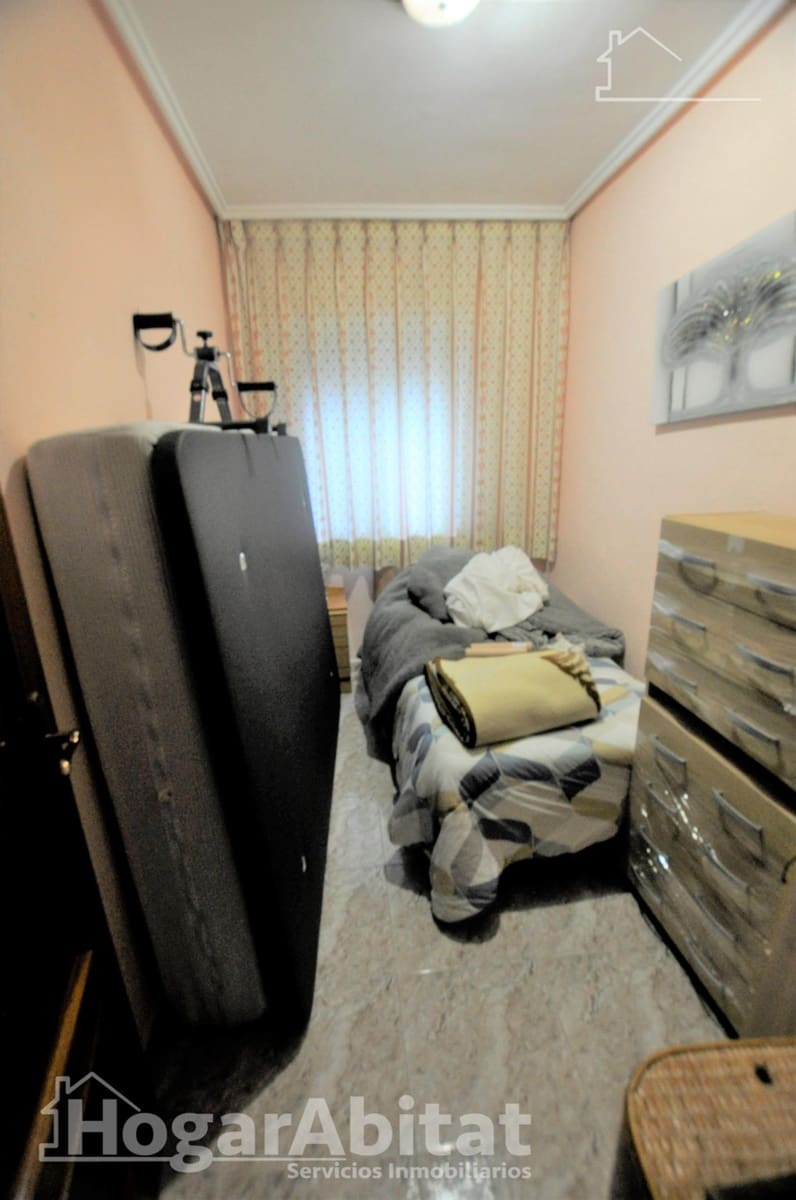 4 bedroom Flat for sale in Manises - € 225,000 (Ref: 9778199)